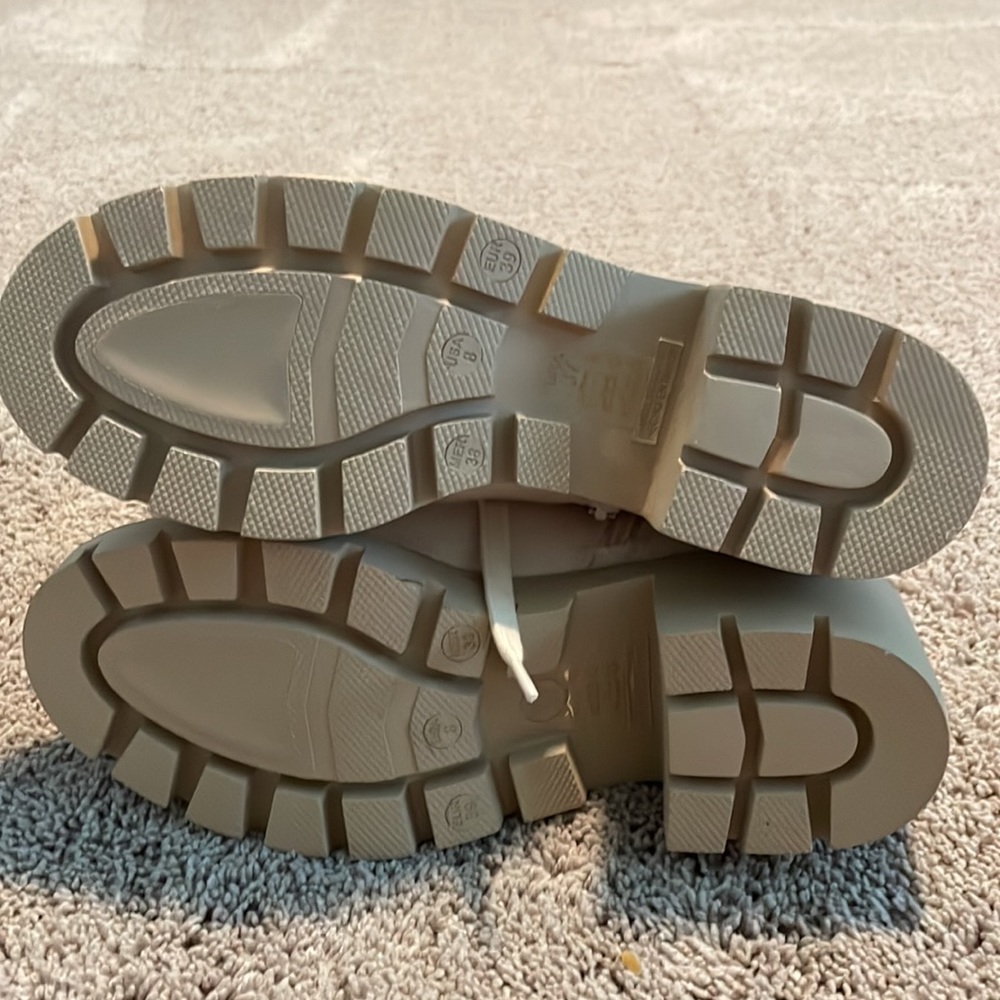 NWOT Anthropologie Canvas boots! Never worn! - Picture 4 of 5